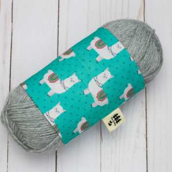 Lovely Llama | Yarn Sweater